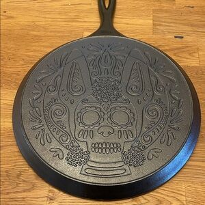 Lodge Cast Iron Tortilla Skillet